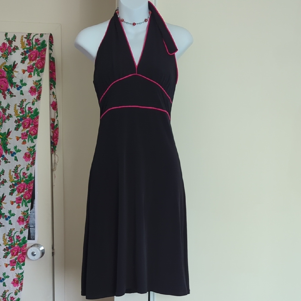 🖤🩷Y2K Black And Pink Halter Style Dress